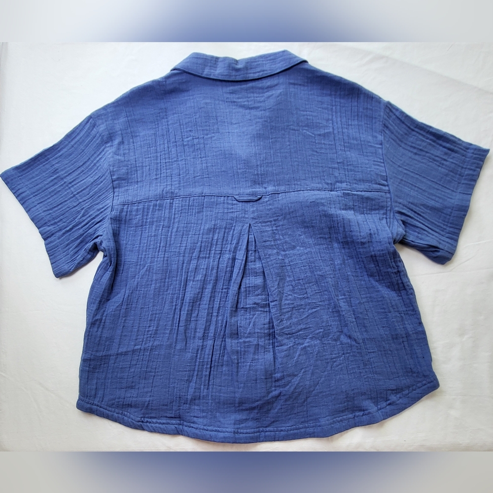 COLUMBIA Women's Holly Hideaway Breezy Short Sleeve Top - Size M - Blue - (NWT) - Picture 6 of 12